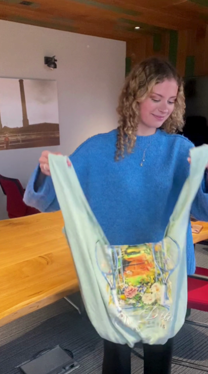 HOW TO MAKE A NO SEW T SHIRT TOTE BAG